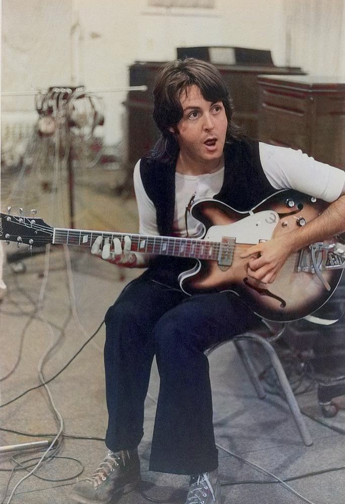 Juggling_Words's tweet image. My reaction whenever I hear a 
Paul McCartney song. Genius!

#JustSaying #MusicAsArt 🎵