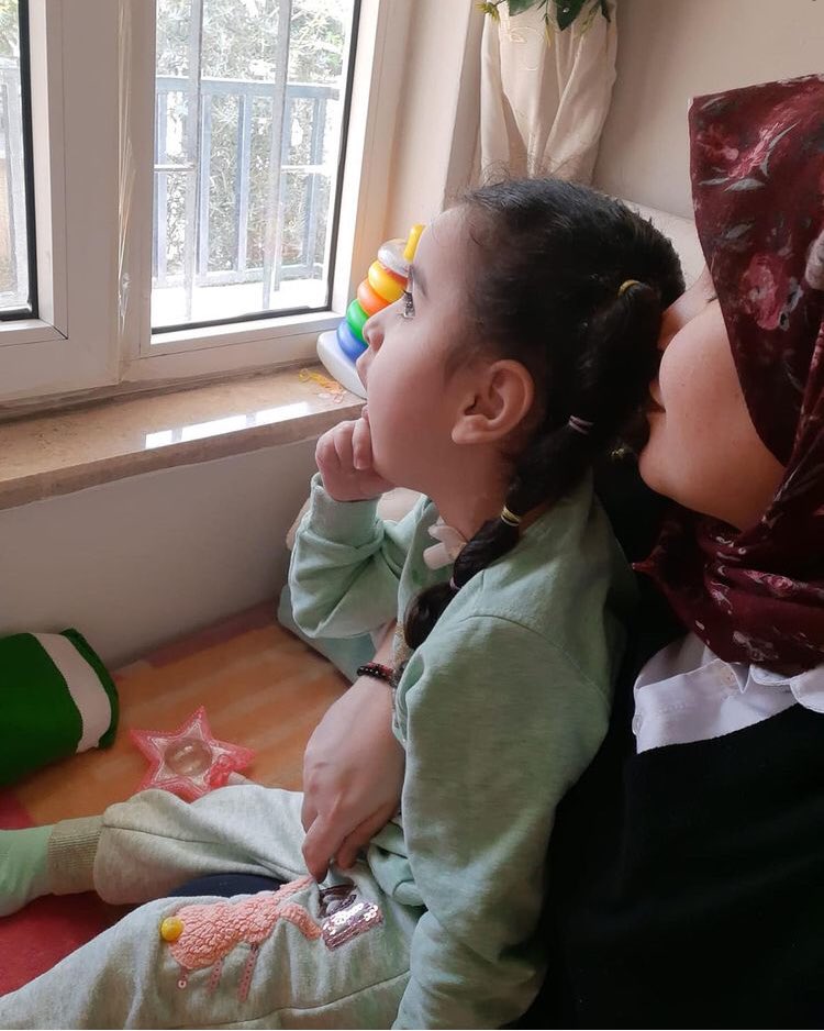 ebrar_kazandi's tweet photo. Bugün annemin doğum günü ve pastasını üflerken tek bir dileği olacak biliyorum… Bugün annem ve benim için hiç yiyemediğim 1 dilim pasta hediye etmenizi istiyorum sizden. 1 🍰 25 TL

#motorin #sigara #okullar Atatürk Kiev’e #altın Kerem #HelpTwitter #BarışArduç Çanakkale #üçkuruş https://t.co/jhwnEzja2y