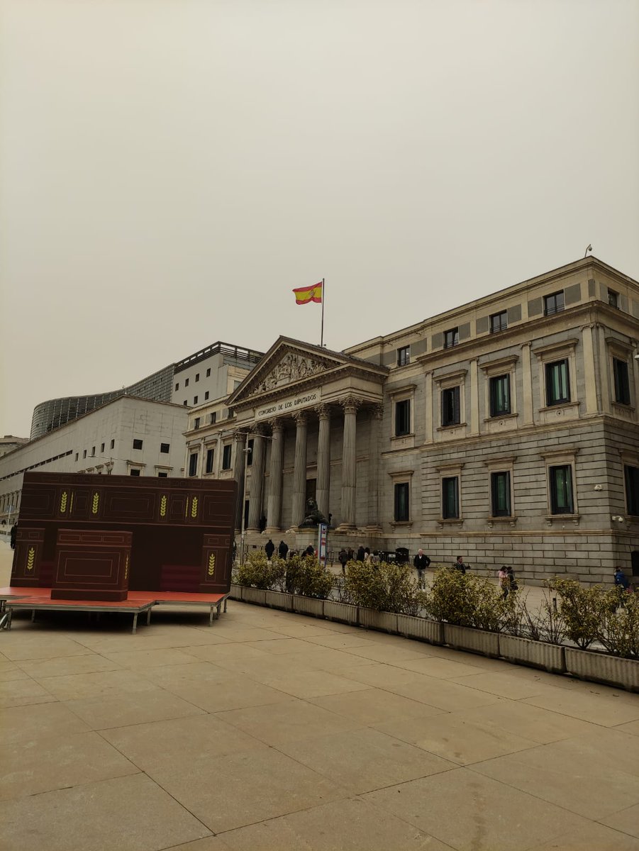 Todo dispuesto para lanzar públicamente a las 11h la #ILP para Regularización de Personas Migrantes.  Queremos ciudadan@s #esenciales.
<a href="/Sercadeongd/">SERCADE ONGD</a> <a href="/itakaescolapios/">Red Itaka Escolapios</a> <a href="/funcorazonistas/">Fundación Corazonistas</a> nos representan en este acto.
<a href="/esenciales_info/">✳️ Esenciales*</a>