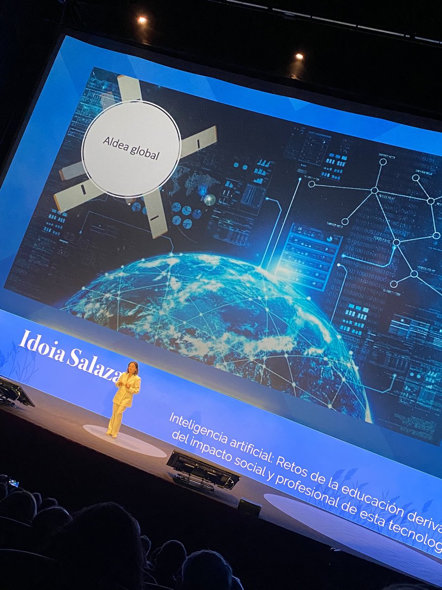 Persefutito's tweet photo. Inteligencia artificial, contexto y educación con @idoiasalazar #CongresoEquisLaSalle @lasallearlep https://t.co/EC8YTsoQCB