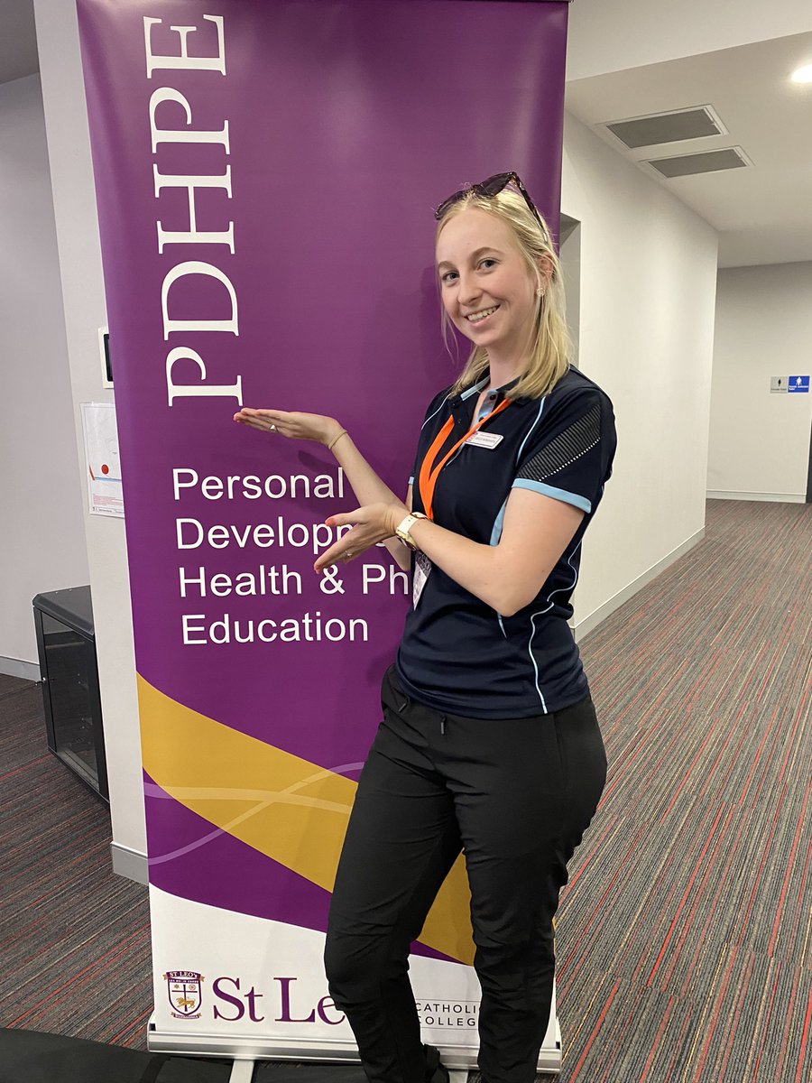 KellyRobinsonPE's tweet photo. A 12 hour day is made much easier when Year 9 Food Tech students hand deliver delicious noodles and then Year 11 Hospitality students bring you multiple lemon meringue tarts throughout the evening for open day! Exhausted, but also very full!! https://t.co/70KCBPsgzb