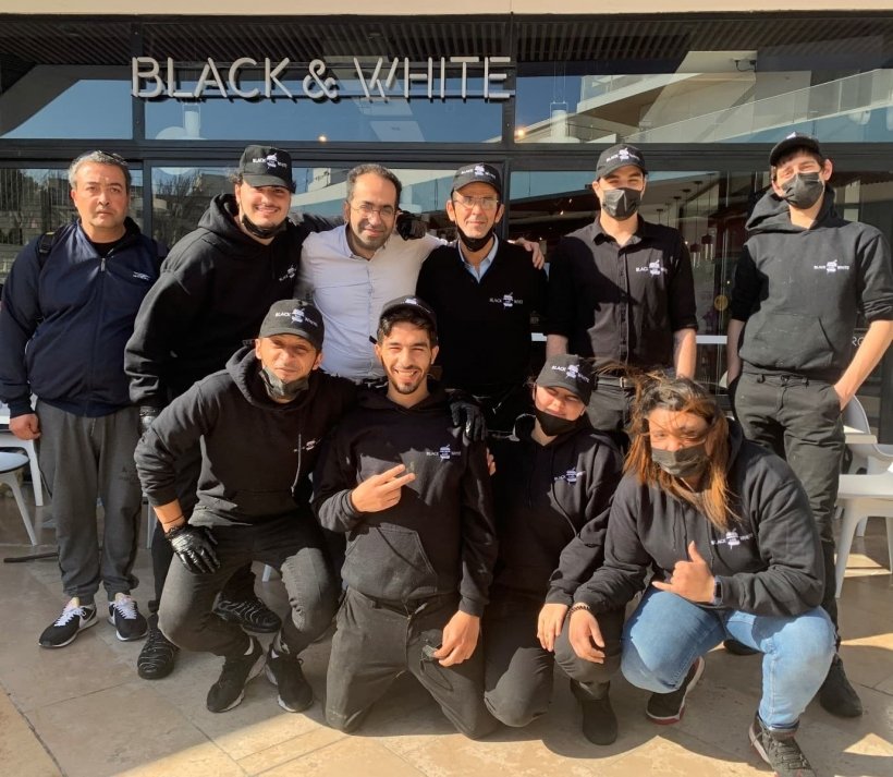 France Travail Provence-Alpes-Côte d'Azur (@ftravail_paca) on Twitter photo Au Black and White Burger de Marseille, Mattieu Houari Hadjaz a fait le choix dans ses recrutements de favoriser l’inclusion des personnes isolées ou en situation de précarité 👉nouvellespublications.com/marseille-bonn… via <a href="/Les_NP13/">Les Nouvelles Publications</a> cc <a href="/ardmlpaca/">ARDML SUD Provence Alpes Côte d'Azur</a> @AudeFredenucci #AvecPôleEmploi #RH Au Black and White Burger de Marseille, Mattieu Houari Hadjaz a fait le choix dans ses recrutements de favoriser l’inclusion des personnes isolées ou en situation de précarité 👉nouvellespublications.com/marseille-bonn… via <a href="/Les_NP13/">Les Nouvelles Publications</a> cc <a href="/ardmlpaca/">ARDML SUD Provence Alpes Côte d'Azur</a> @AudeFredenucci #AvecPôleEmploi #RH