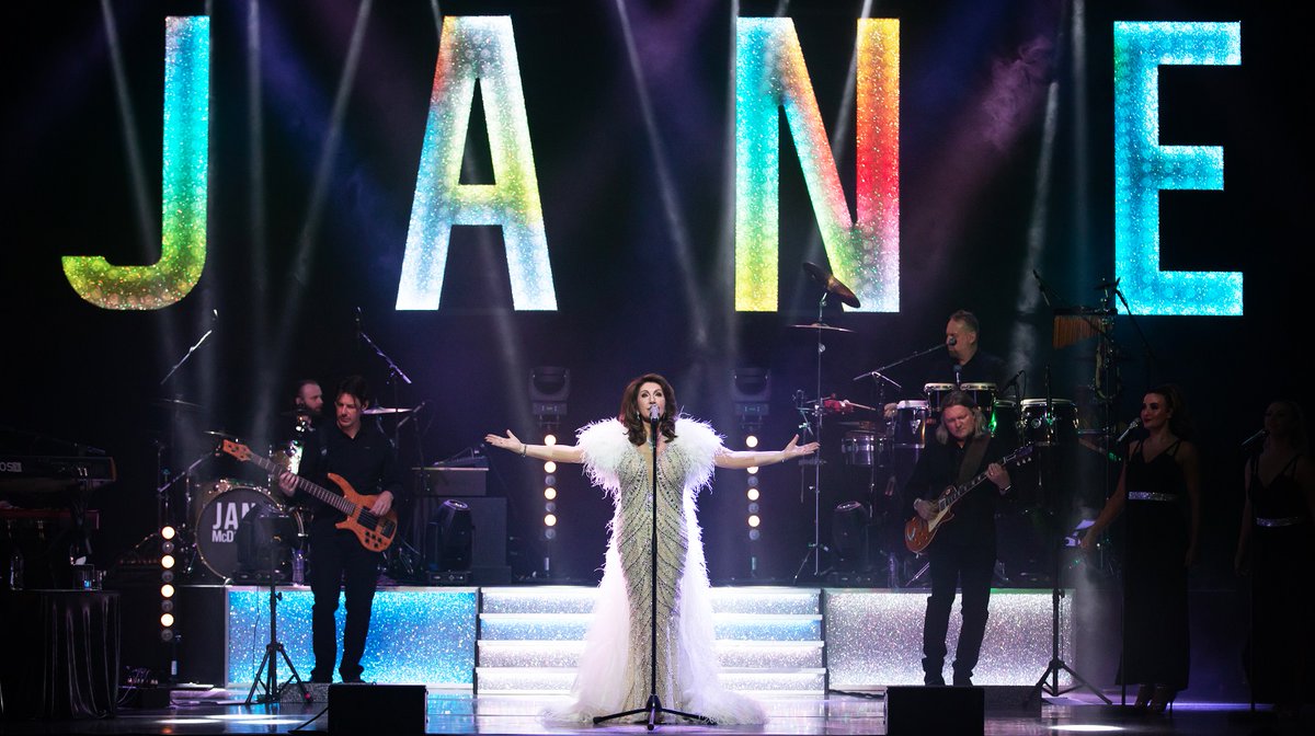 TheJaneMcDonald's tweet photo. My 2022 tour starts this June - come along and join me! Find a full list of tour dates and booking details on my website https://t.co/hutERueXB4 @theJMDband @thebluebirdsuk @richhamnd @JimPitchforth  @the_coops @MrSeanBarry https://t.co/STPnBVoczm