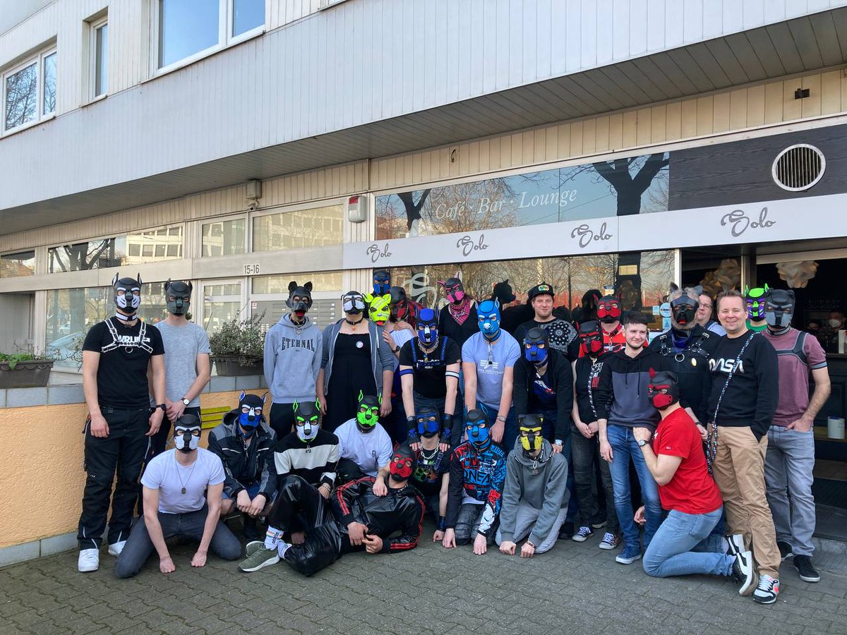 PawsPetplay's tweet photo. Unser erster Stammtisch in Mannheim dieses Jahr war gut besucht. 
#humanpetplay #humanpupplay https://t.co/hvocCGY6Yc
