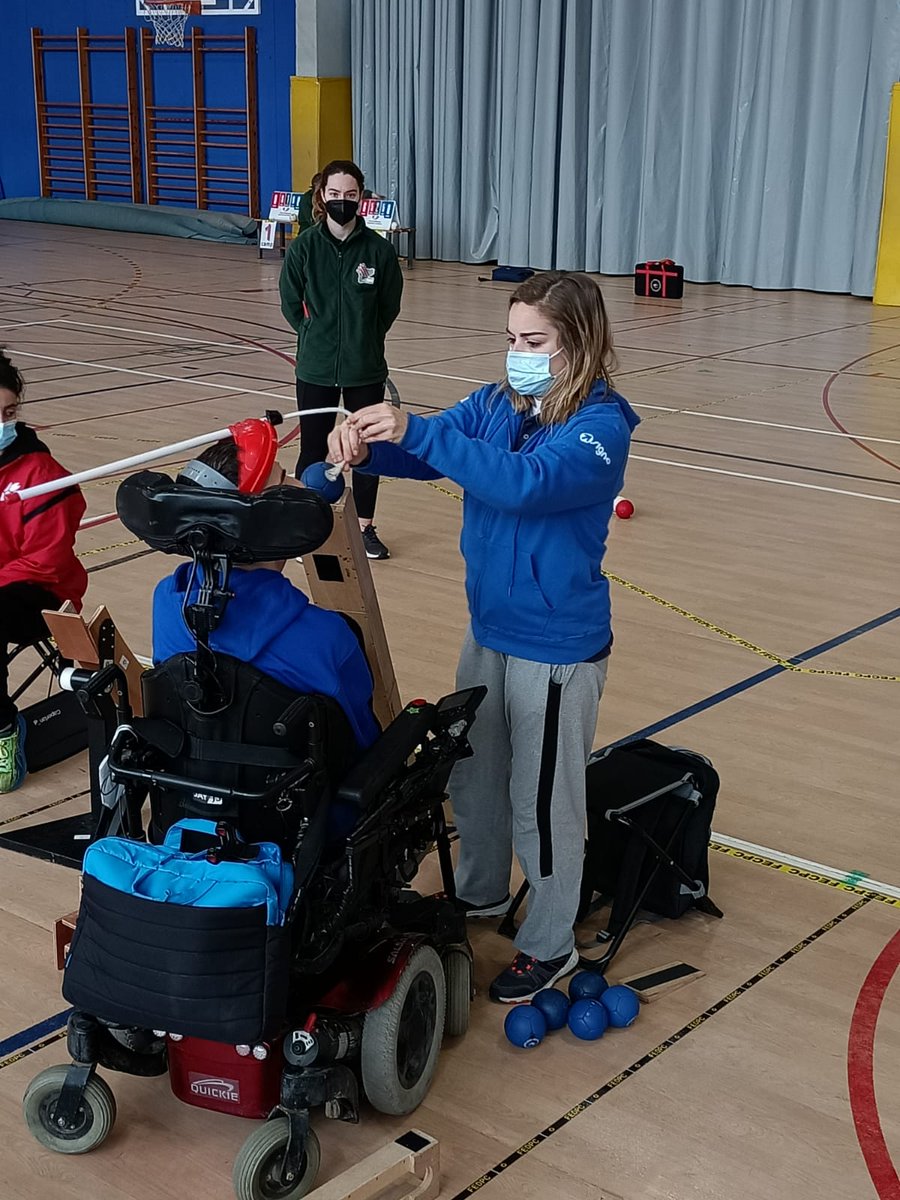 lamuntanyetatgn's tweet photo. La 4a jornada de lliga catalana de boccia va tenir lloc diumenge. Adrià, del Club Esportiu CEPACET de Tarragona, va registrar una victòria i una derrota al desempat. Encara queden tres jornades en la lliga invidual, endavant @DjAbadia! 💪

#esport #Tarragona #boccia #disCAPACITAT https://t.co/KGx8kLeI7i