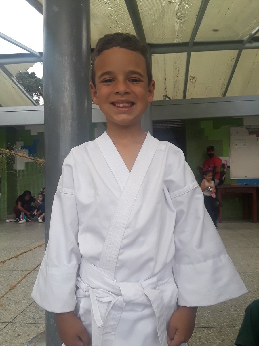 ArnoneAdriana's tweet photo. Una nueva aventura! Mi Karateca #santiagoaugusto 🥋 https://t.co/dKVXpMdnNF