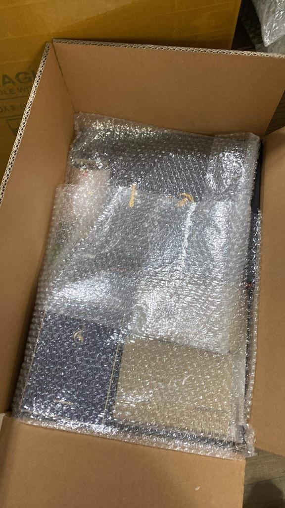 MooBoodolPH's tweet photo. #MooBoo_UD
These box were picked up last February 26, 2022, from my Korean address. It contains the following;
GP Keyrings
Moonbyul Bday Brooch
WHEE Wonderwall A Albums
WHEE Regular & Unsealed Albums
6equence Regular & Unsealed Albums
And items that will be posted once onhand https://t.co/AP8TynWHhX