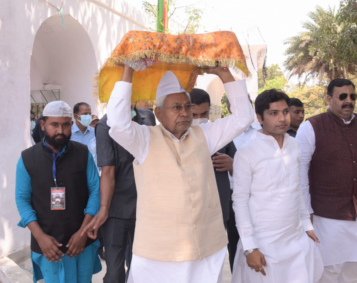 Nitish Kumar tweet media