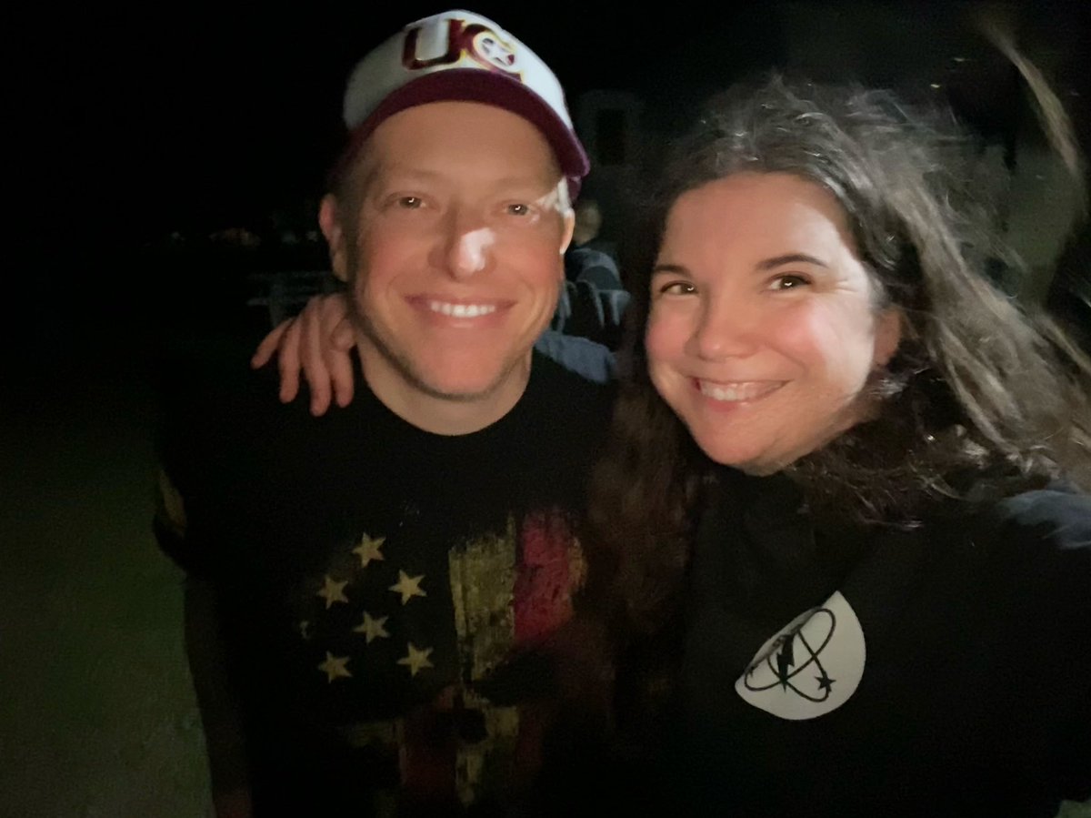 onespacepanda's tweet photo. As my time draws nearer to a close here onboard the mighty AMERICA, I cherish the moments with those I can call true friends all the more. Right here is the best Leader I’ve ever worked with and for and the Navy loses him to retirement in June. #hesearnedit #selfless #CMC https://t.co/aE2sPmdtWM