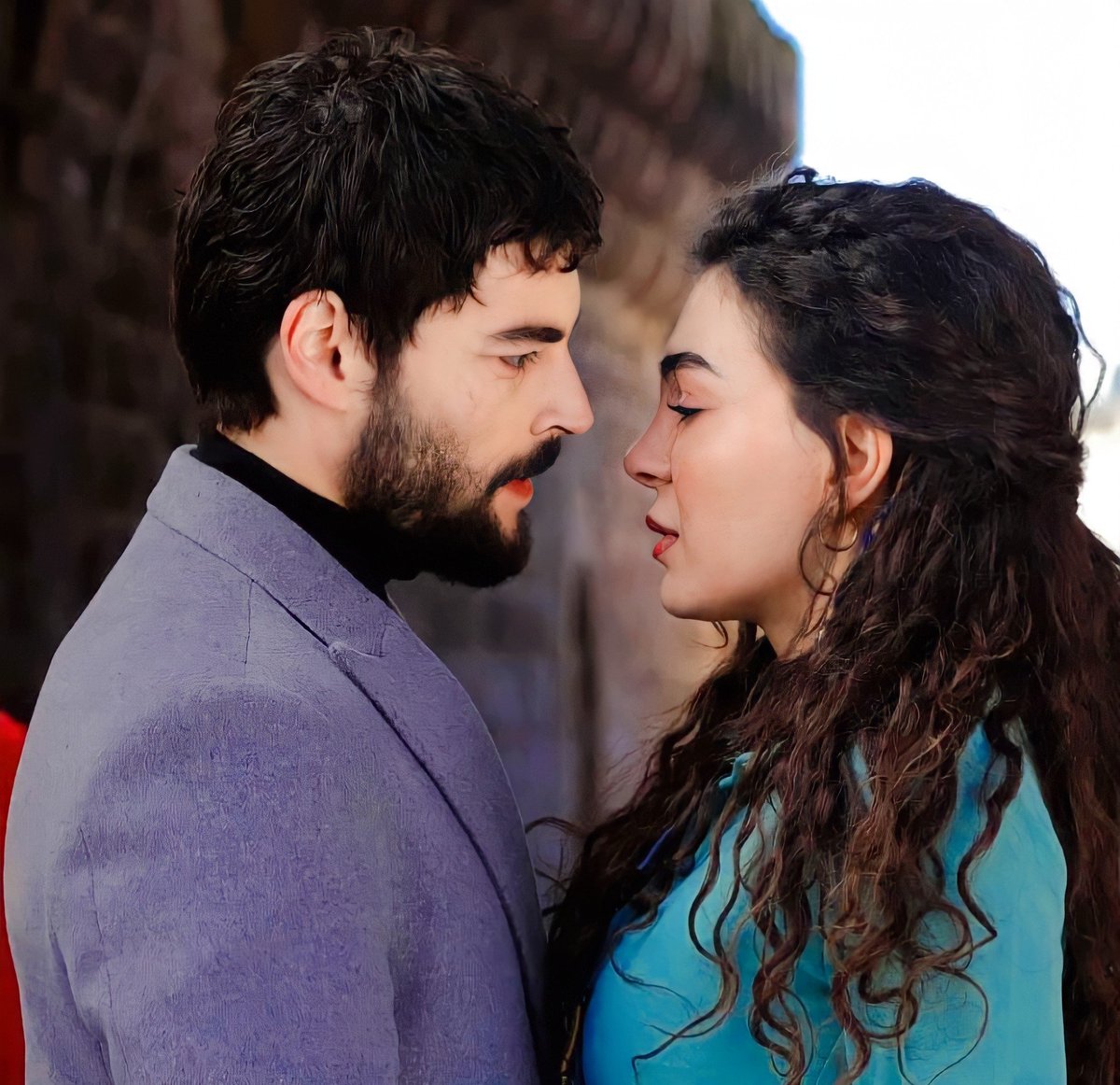 "İntikamdan doğan imkansız bir aşkın hikayesi"

Hayatımıza girdikleri ve bir daha da çıkmalarına izin vermediğimiz o gün, kutlu olsun..

15.03.2019🦋
#Reymir