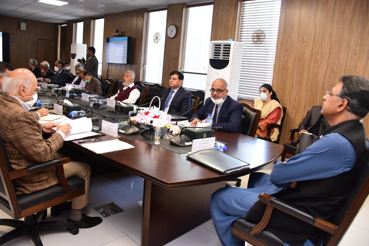 PakStat's tweet photo. The 19th Governing Council (GC) meeting of Pakistan Bureau of Statistics was held today  under the Chairmanship of Mr. Asad Umar, Minister for PD&amp;SI @Asad_Umar #PBS #digitalcensus @PlanComPakistan https://t.co/RRvNposLlv