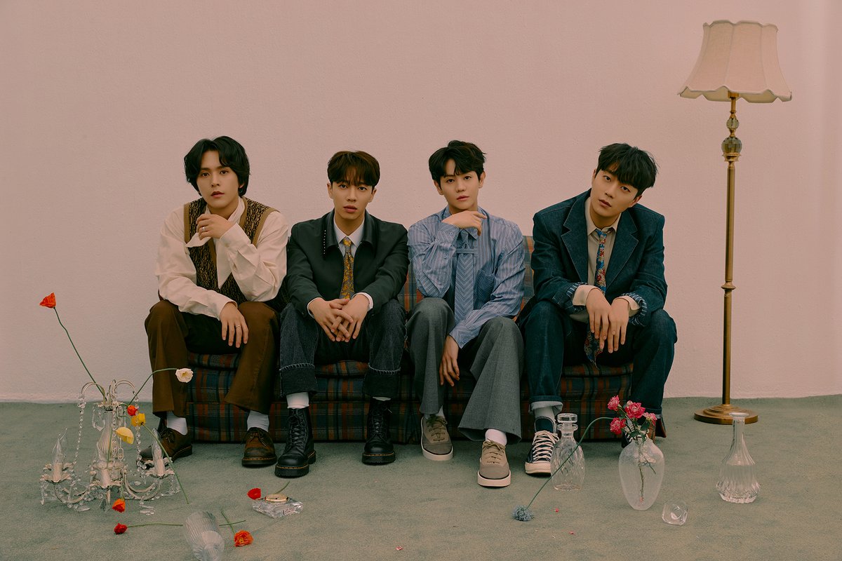 Highlight_AUent's tweet photo. HIGHLIGHT THE 1st FULL ALBUM [DAYDREAM] CONCEPT PHOTO 6. AFTER THE DREAM Ver.
2022. 03. 21. 18:00

✔ https://t.co/kGAC99Rg0k

#하이라이트 #HIGHLIGHT #윤두준 #YOONDUJUN #양요섭 #YANGYOSEOP #이기광 #LEEGIKWANG #손동운 #SONDONGWOON #데이드림 #DAYDREAM https://t.co/EvyMs5g8Pk