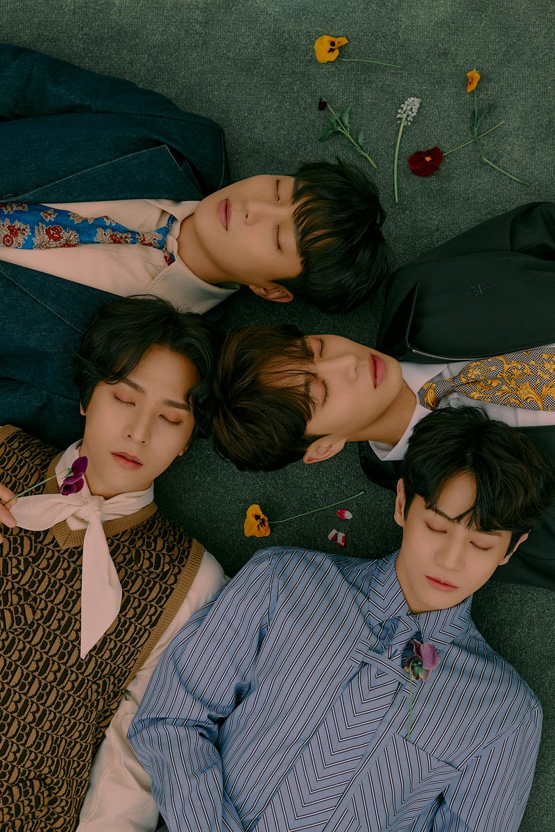 Highlight_AUent's tweet photo. HIGHLIGHT THE 1st FULL ALBUM [DAYDREAM] CONCEPT PHOTO 6. AFTER THE DREAM Ver.
2022. 03. 21. 18:00

✔ https://t.co/kGAC99Rg0k

#하이라이트 #HIGHLIGHT #윤두준 #YOONDUJUN #양요섭 #YANGYOSEOP #이기광 #LEEGIKWANG #손동운 #SONDONGWOON #데이드림 #DAYDREAM https://t.co/EvyMs5g8Pk