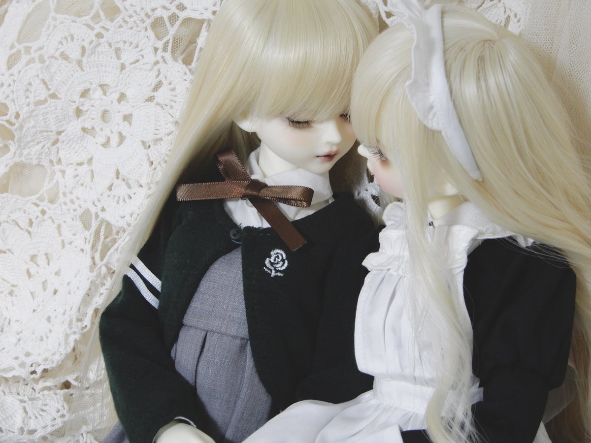 deko0066's tweet photo. 2人っきりの時はどんなお話してるのかな

 #myoudoll #うちの子かわいい https://t.co/vxi6VbBe8I