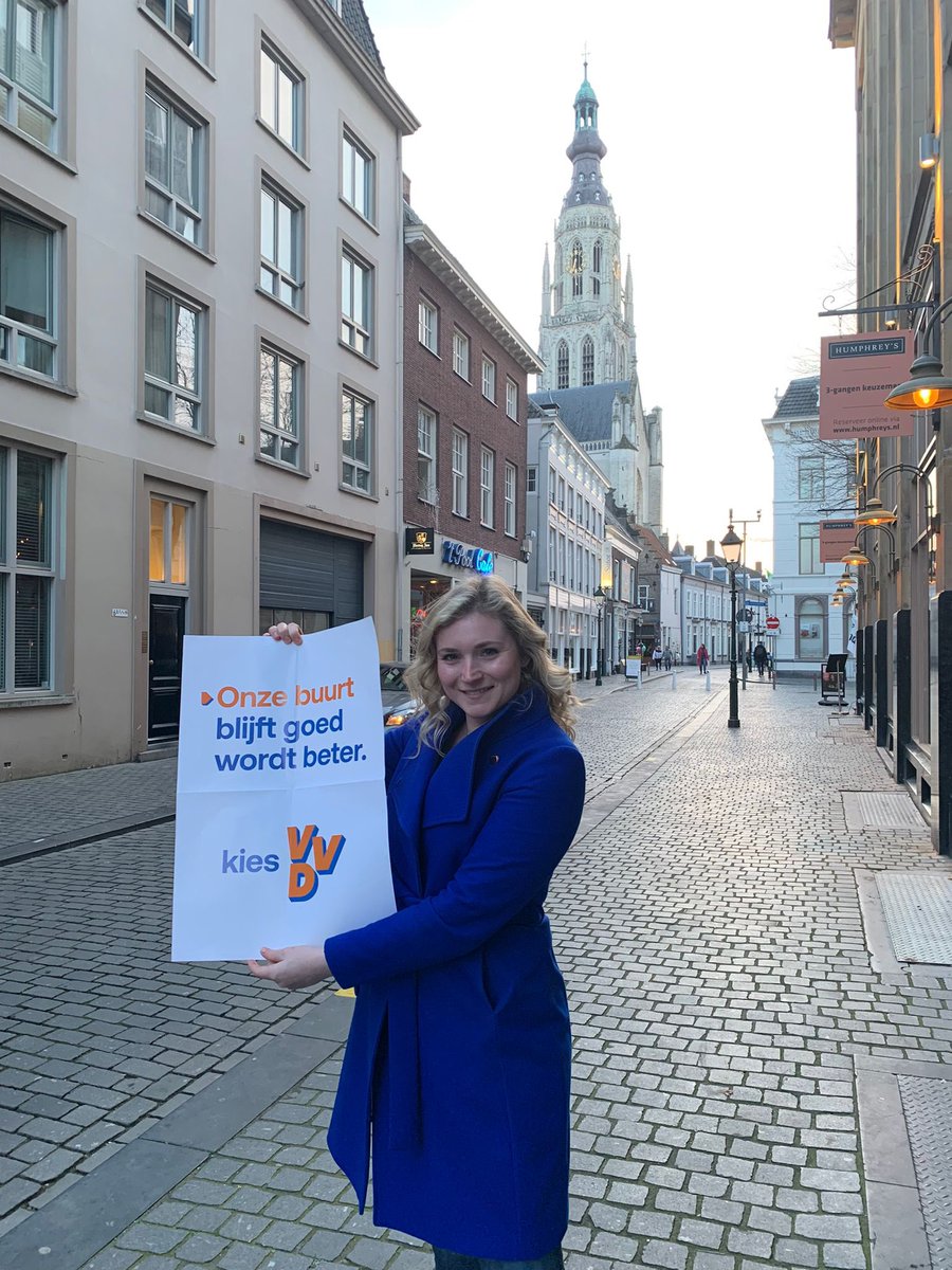 rubenbrekelmans's tweet photo. Helaas zijn in mijn gemeente geen verkiezingen, maar ik heb wel een goed advies!

Woon je in #Breda? ✅
Stemmen op een echte Brabander met internationale blik? ✅
Kies je graag voor groot talent? ✅

Stem dan op mijn steun en toeverlaat in de Kamer: Lavina Heesterbeek, VVD nr 40! https://t.co/OOXhgnoaSv