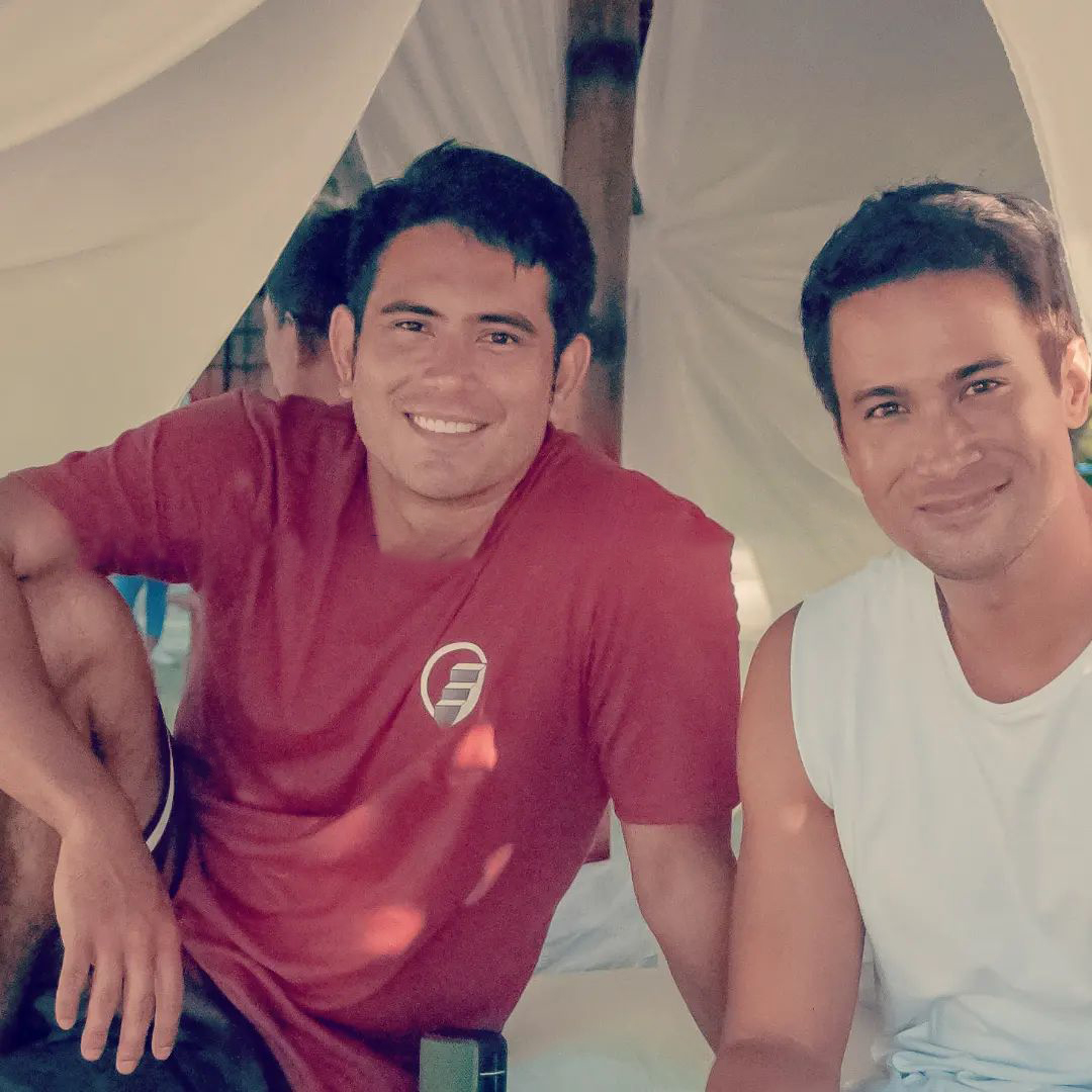 teamgeraldPH's tweet photo. Gerald Anderson with Sam Milby #AFamilyAffair 🔜 https://t.co/yKncef7uyN