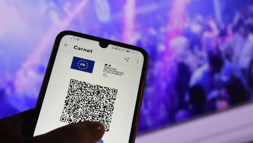 Le pass vaccinal c’est terminé ! Nous sommes heureux de pouvoir retrouver notre clientèle au complet. Combien de temps cela va durer, je ne peux le dire mais profitons de ce retour à la vie ! 
.
.
#lanuitrevoitlejour #club #clubbing #passvaccinal #actu #discotheque