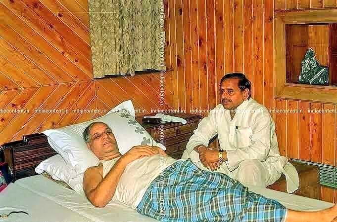 ये तस्वीर उन लोगों के लिए जो बसपा के हमदर्दी और बीजेपी के संघी हैं सोचें और आगे विचार करें