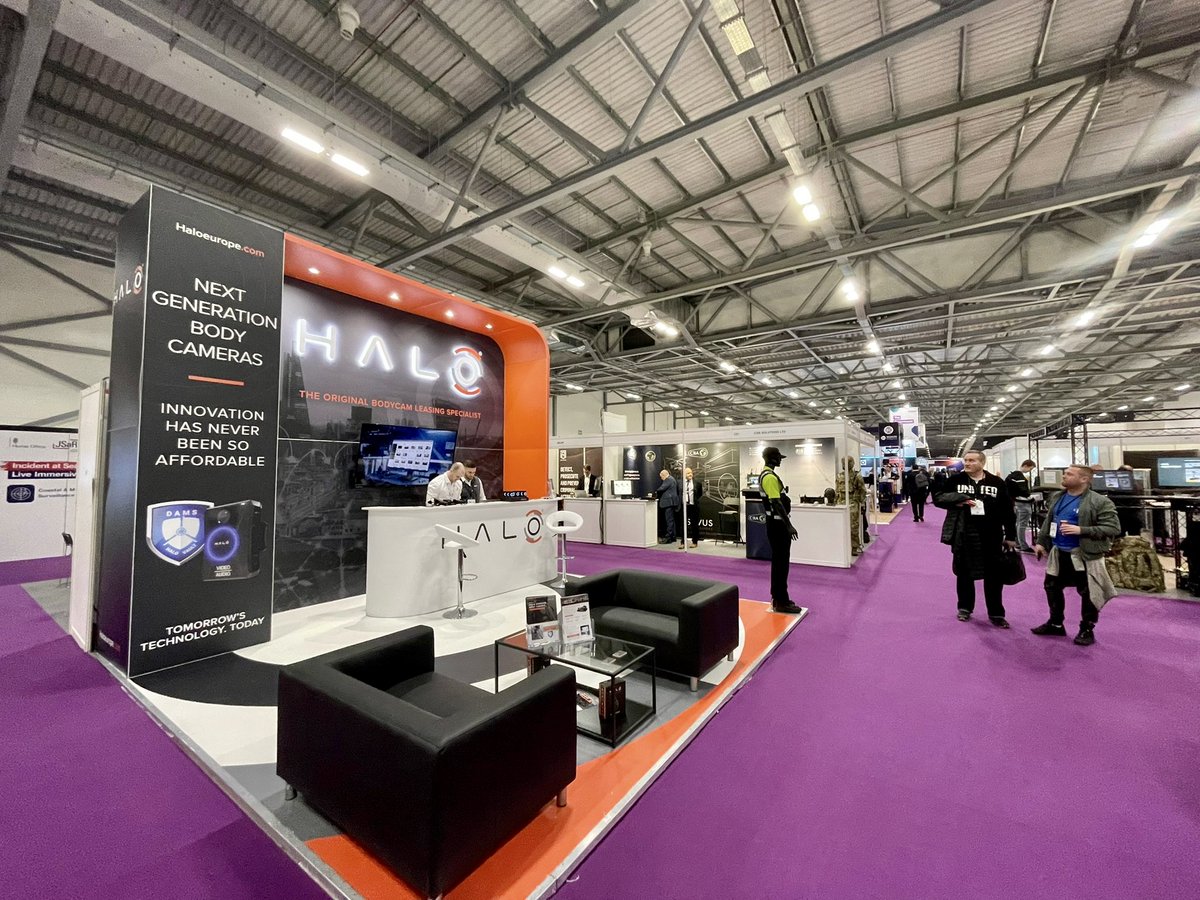 HALOSBodyCams's tweet photo. Hello from our first expo of 2022! 💥 The HALO team are showcasing the HALO Connect 4G BodyCam Bundle at #SecurityandPolicing for the next three days. Drop by stand C15 to meet the team and learn more!
https://t.co/T7R4if4VbN
#BeyondBodyCams #SecurityandPolicing #HomeOfficeEvent https://t.co/ykLkAVW2vD