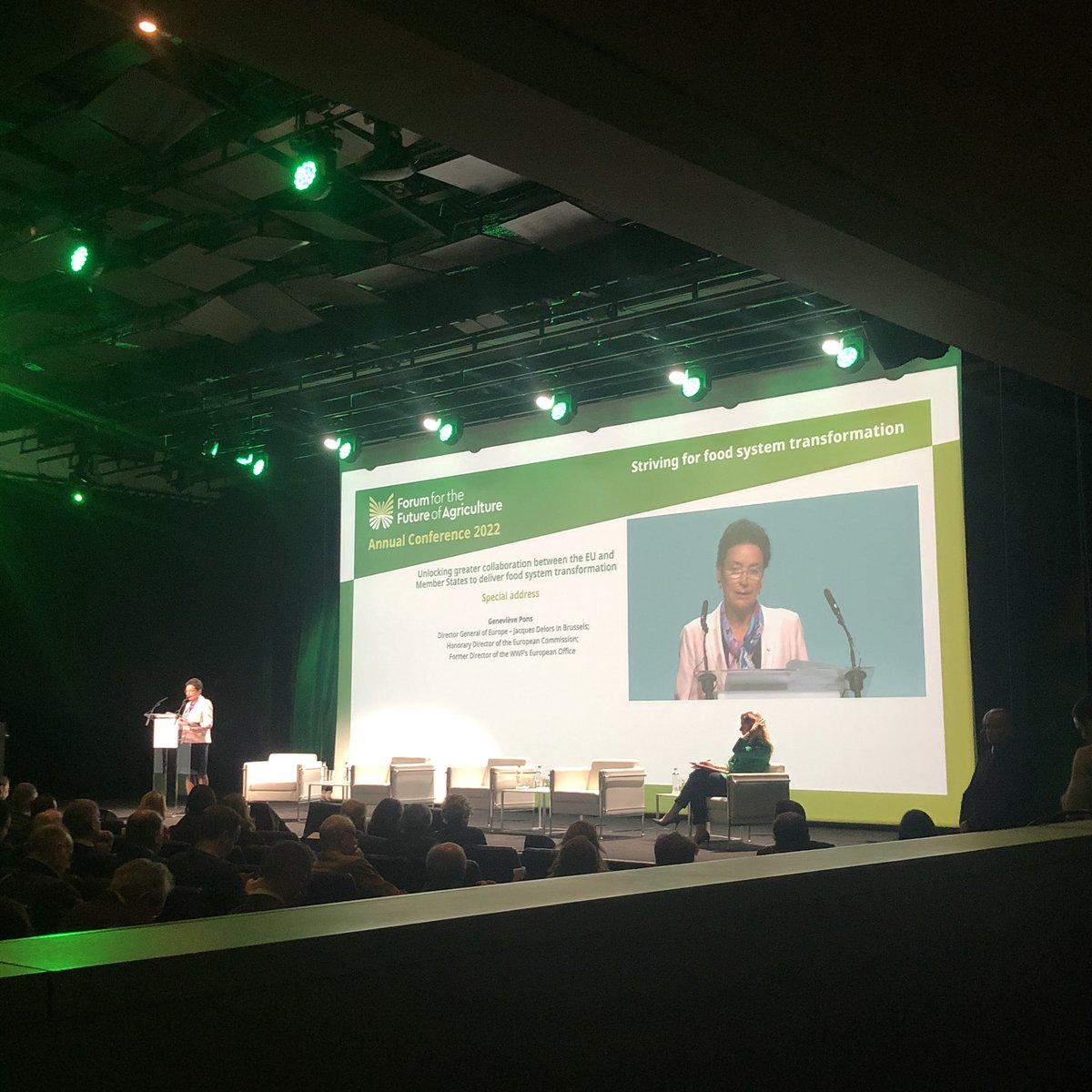 BioWILL_NWE's tweet photo. Geneviève Pons from @DelorsInstitute & formerly @WWFEU highlighting the importance of finding long-lasting #sustainable solutions to curb #GHGemissions in #agriculture.
Only through #collaboration between the #EU & #EUmembers can this be achieved across all levels. #ForumForAg https://t.co/WZyBV0iUcY