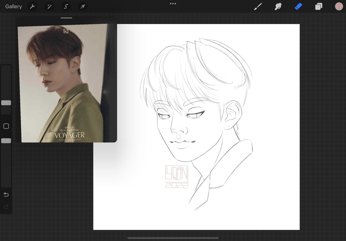 yoonneedsart's tweet photo. My man Kihyun released his first solo album “Voyager” so yea here it is. Hope u guys give the song a listen since it is a bop ✨

#KIHYUN #KIHYUN_VOYAGER #VOYAGER @OfficialMonstaX https://t.co/yoUTIu6sHv