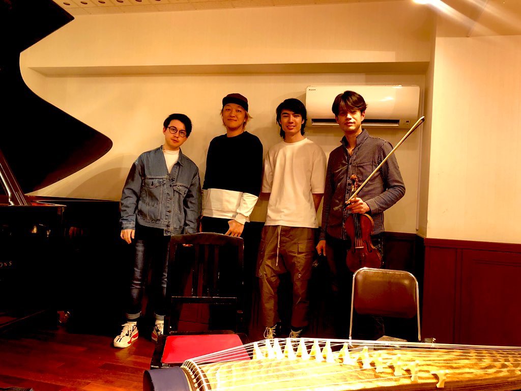 HarryGithero's tweet photo. 3/18(้)ใฎๆฌ็ชใฎใชใใผใตใซใ็ใ
ใจ้ฒใใงใใใพใ๏ผ๏ผ
ๆฏ้ใไผๅ ดใงใไผใใใพใใใ๏ผ๏ผ
3.18 LEO -NEW GRID-ใ
่ฉณ็ดฐ๏ผไบ็ดใฏใใกใใใโhttps://t.co/ovmruOFgwx
@LeonoKoto @qcGHQMKcKXLtnTO @matt_and_co
@HarryGithero https://t.co/hH7axziqUJ