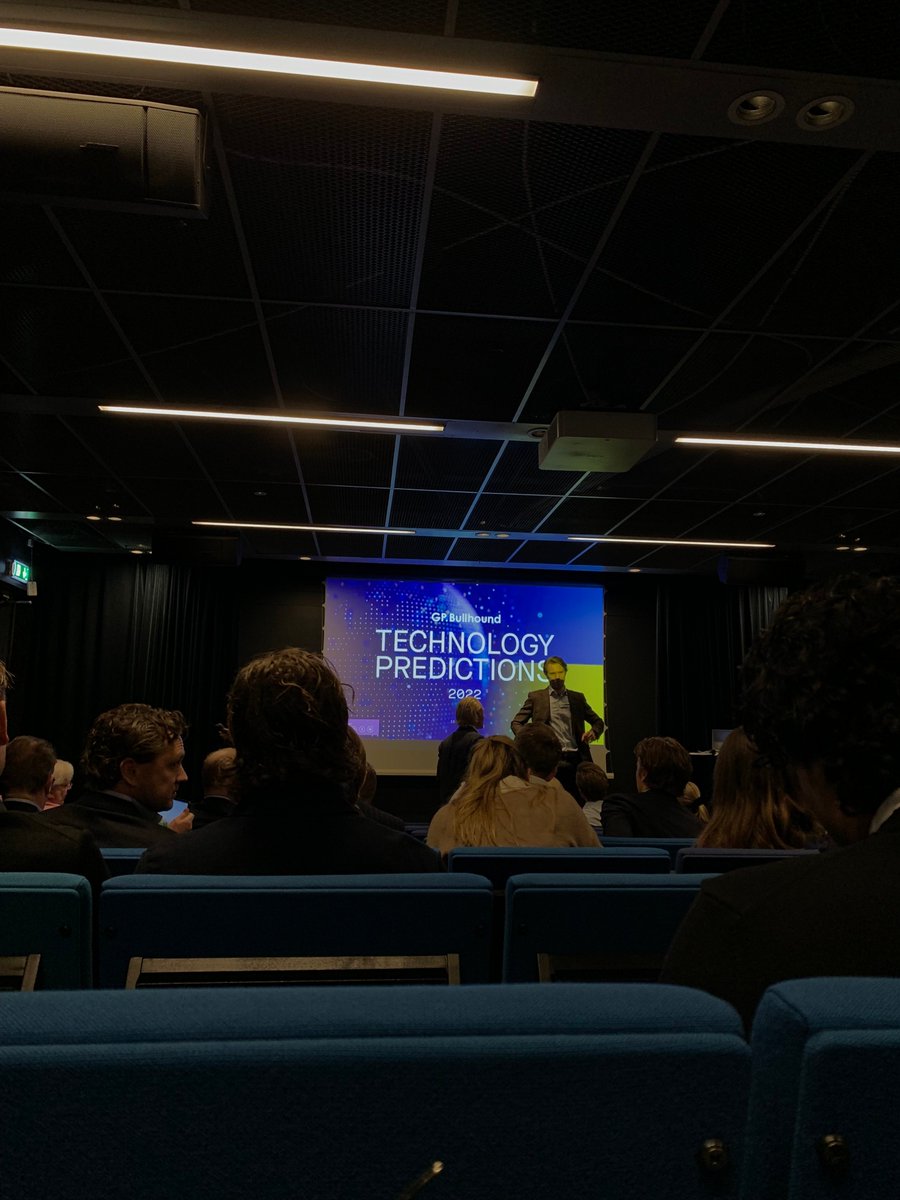 Paragast tweet media