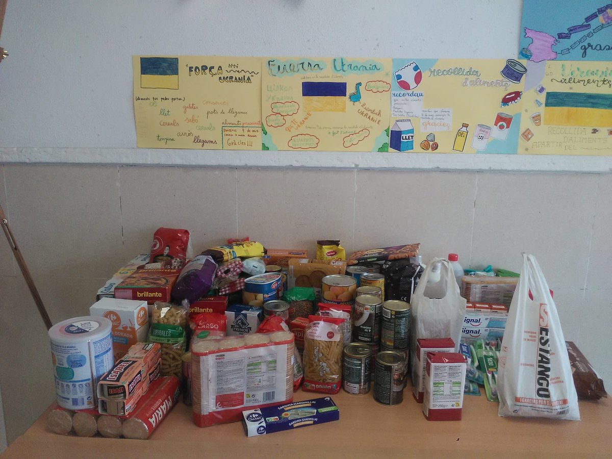 La solidaritat al <a href="/CEIPSONPISA/">CEIP SON PISA</a>  ja ha començat. Com sempre la nostra comunitat educativa ajuda els més necessitats. Recollim aliments i enviem missatges i dibuixos per als nens i nenes de Ucraïna.