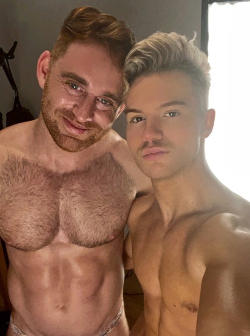 25% discount!!  🔥https://t.co/WZw0E5cNhL 🔥  So many hot videos of me and many friends. There is so much