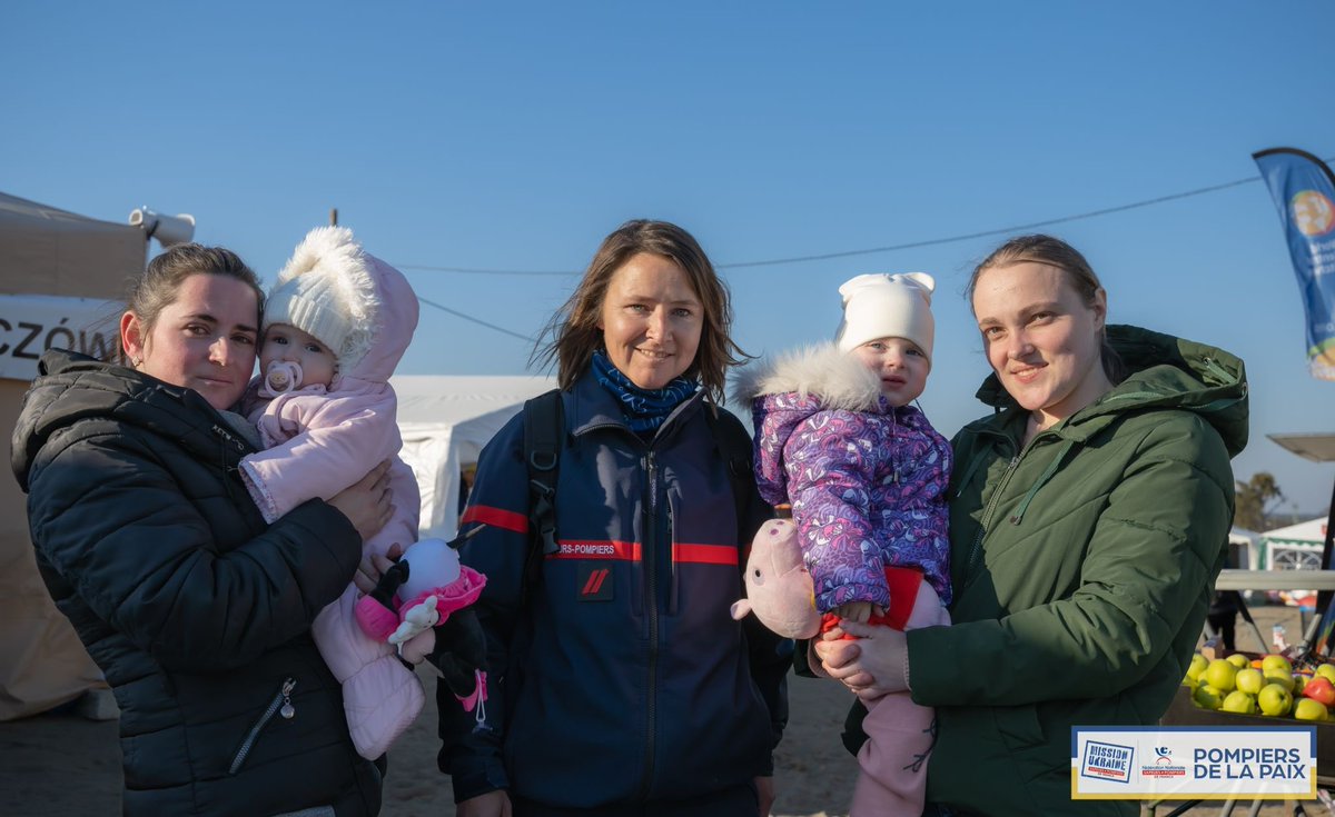 Soutenez la mission #PompiersDeLaPaix.
Les <a href="/PompiersFR/">Pompiers de France</a> sont engagés depuis le 12 mars aux côtés des #pompiers polonais à la frontière ukrainienne pour aider et secourir les réfugiés, donner du matériel et des engins de secours et d’incendie. 
cutt.ly/7AMfH9b