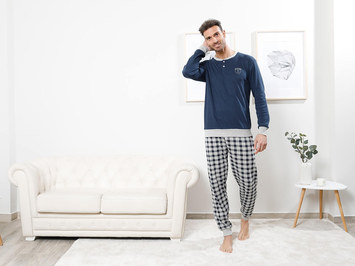 Ciberdescans's tweet photo. ¿Todavía sin regalo para el #DiadelPadre? 🎁 Aprovecha los #DESCUENTOS de hasta el 🏷60%

Papá se sentirá muy a gusto en casa con todas las muestras de amor y con nuestros pijamas, zapatillas, ropa de cama... 🌙

Encuentra el mejor regalo para él 👉🏽 https://t.co/TSsXVo54du https://t.co/h49AP1BIys