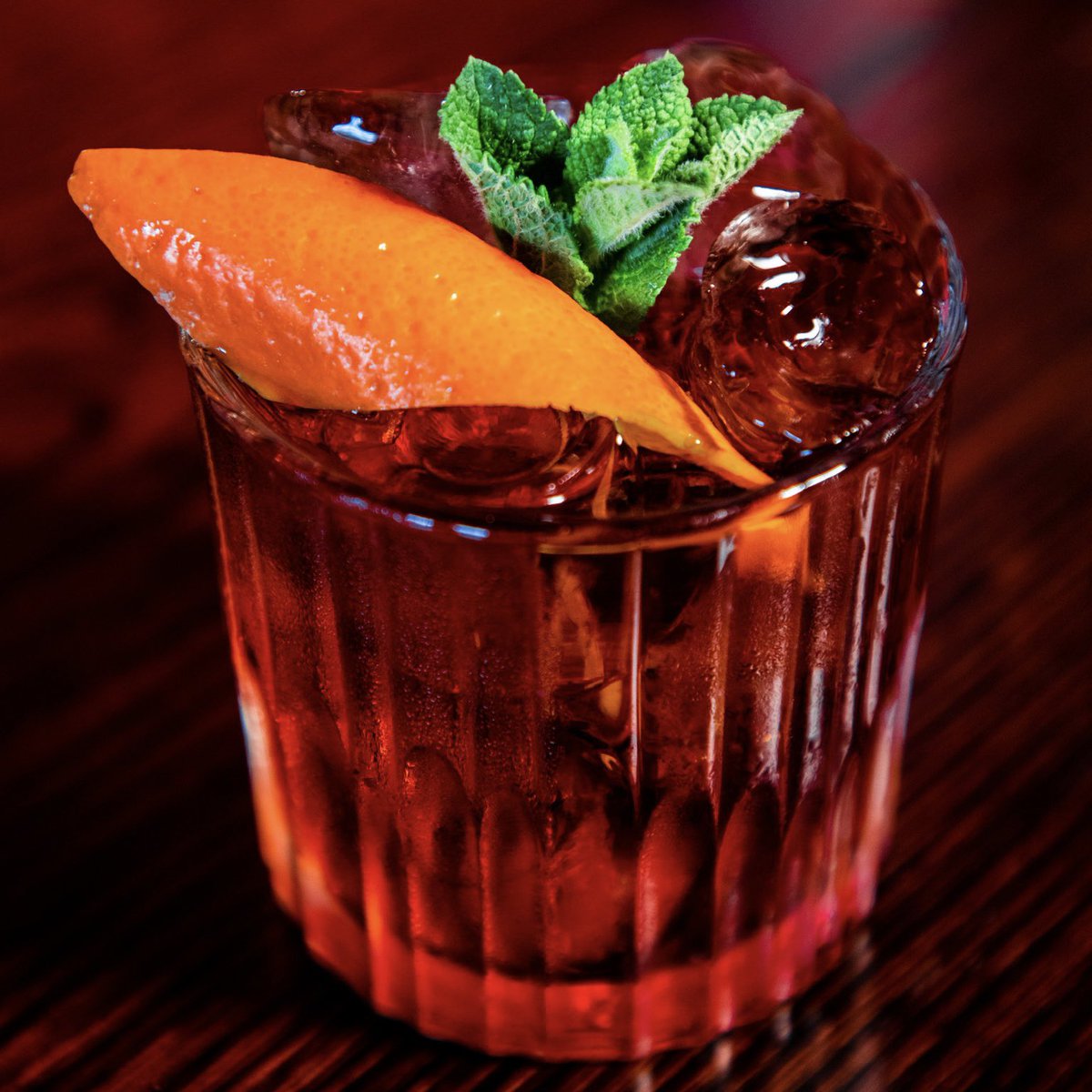 ☘️ St. Patrick’s Special ☘️ Meet this gorgeous cocktail that we’re slinging all week in all 3 of our sites ✨INSLANE IN THE MEMBRANE ✨Featuring <a href="/slanewhiskey/">Slane Whiskey</a> 🥃Caramel | Orange bitters | Kahlua | Orange | Mint 🧊 Even the non whiskey drinkers will love this one ❤️‍🔥 🇮🇪