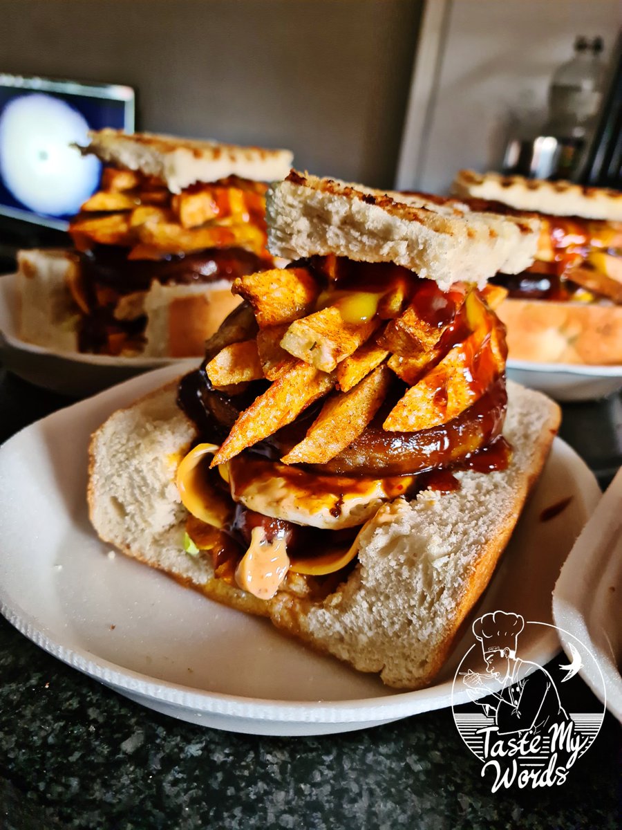 TasteMYWords1's tweet photo. What's for lunch??? A re go tsware ka Kota nyana?? 🤔😁

Based in Pretoria East, La Montagne

Delivery fee:
R40 (Mamelodi, Eersterust, Equestria, Silverton) 
R70(Hatfield, Arcadia, Sunnyside, Central)
R100(Pretoria North, West, Centurion)

WhatsApp:073 034 8695

#DJSBU https://t.co/fb6R1B4I4u