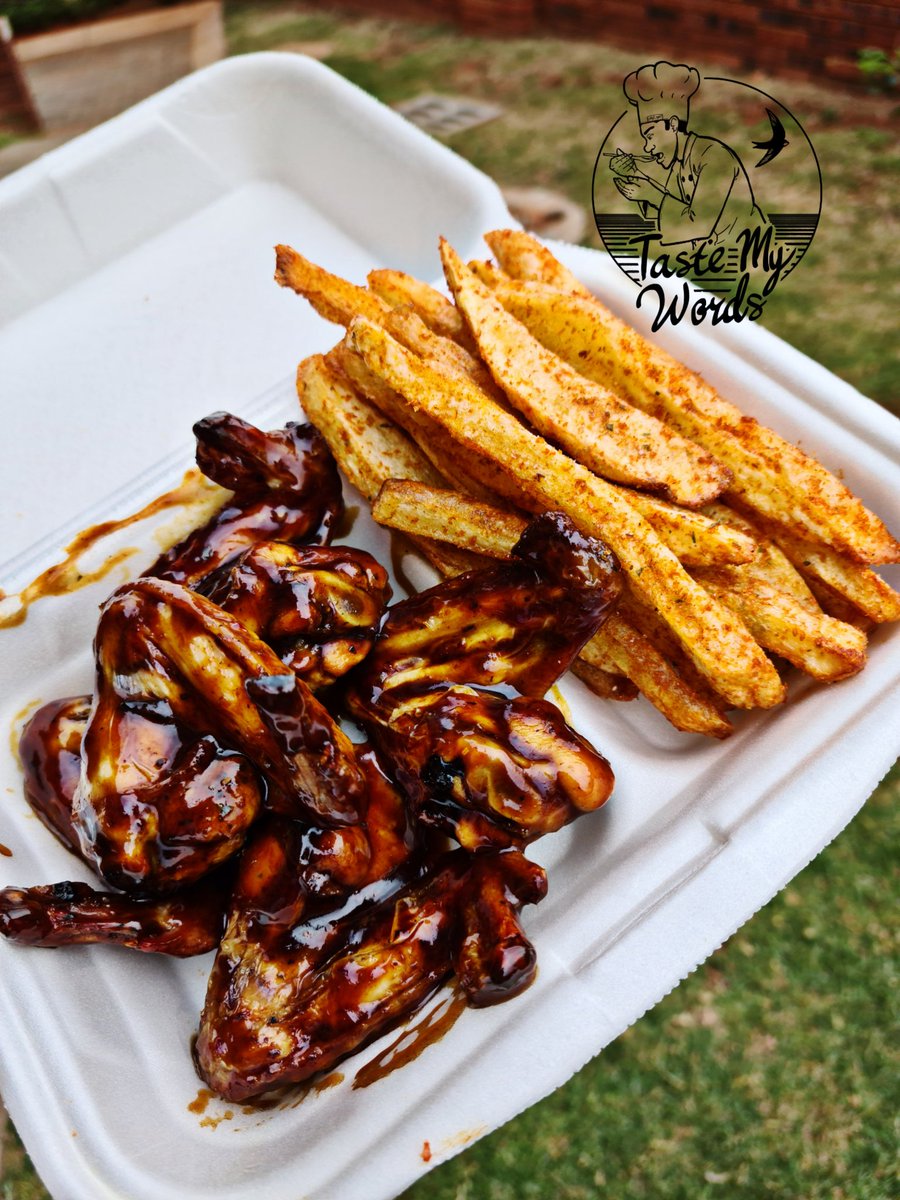TasteMYWords1's tweet photo. What's for lunch??? A re go tsware ka Kota nyana?? 🤔😁

Based in Pretoria East, La Montagne

Delivery fee:
R40 (Mamelodi, Eersterust, Equestria, Silverton) 
R70(Hatfield, Arcadia, Sunnyside, Central)
R100(Pretoria North, West, Centurion)

WhatsApp:073 034 8695

#DJSBU https://t.co/fb6R1B4I4u