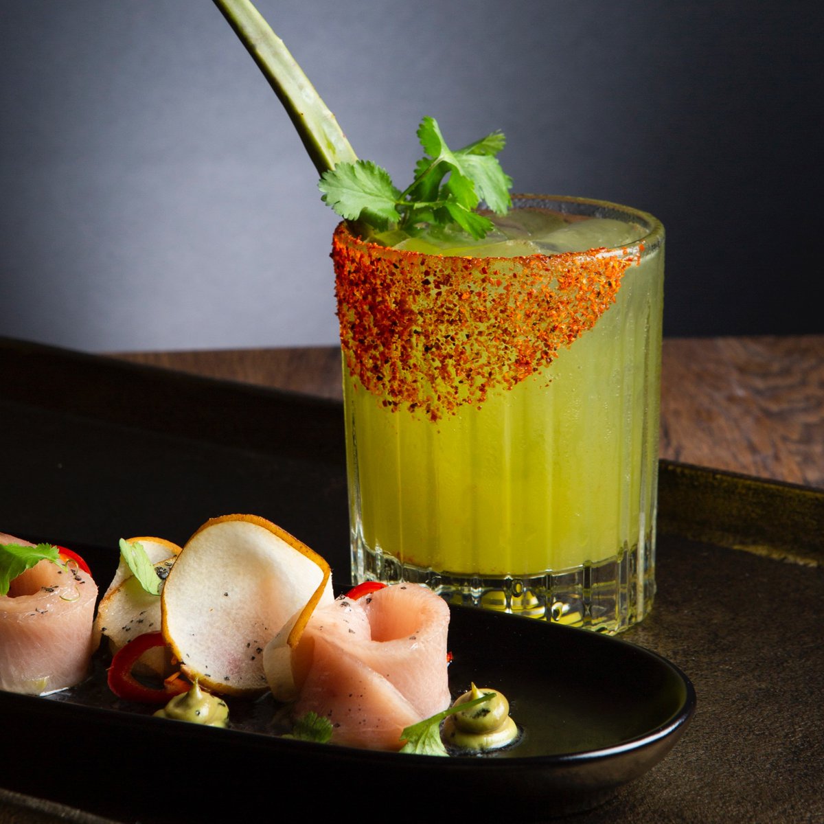 southbeachchefs's tweet photo. Where to Celebrate #StPatricksDay 🇮🇪 #SouthFlorida  ☘️Image: No Man’s Land #cocktails #food #fun🍀 https://t.co/jAzB3YYiCv