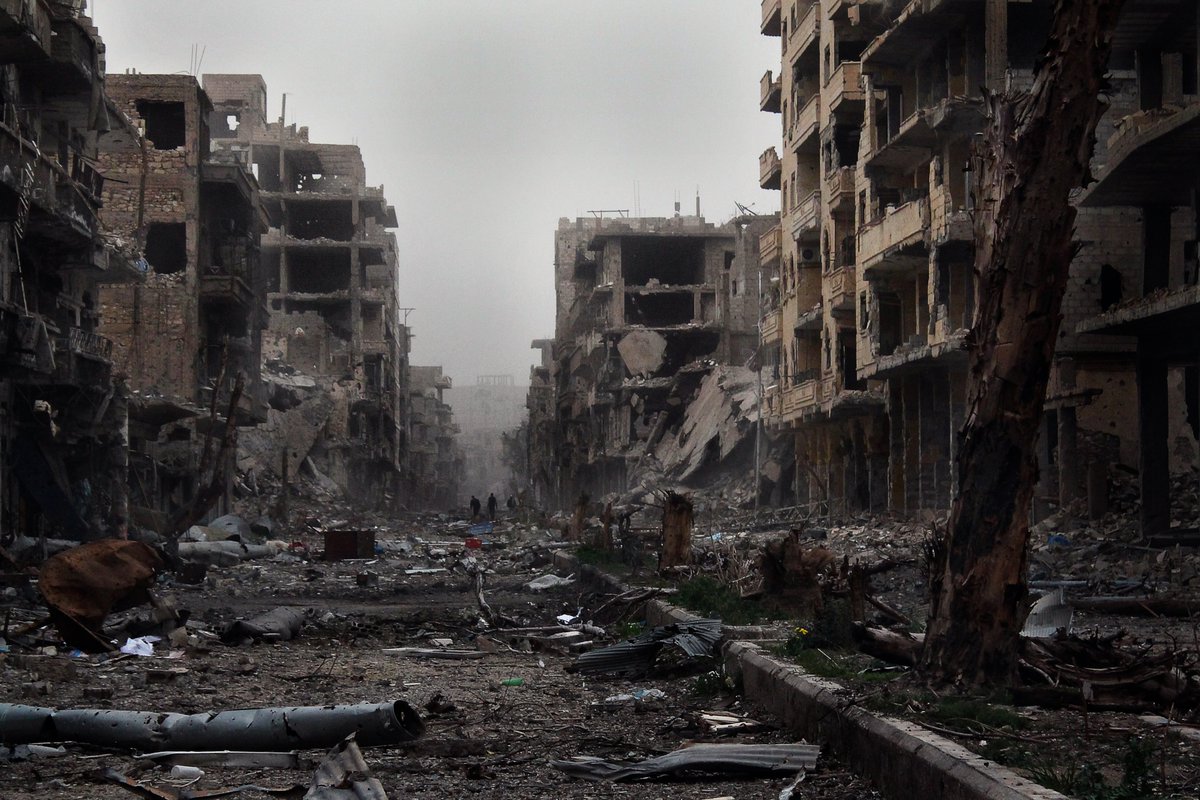 APampliega's tweet photo. 15 de marzo de 2011- hace hoy 11 años- comenzaba la guerra en #Siria. 4,015 días de guerra. 300,000 muertos. 5 millones de refugiados. https://t.co/c1PqSTJDU2