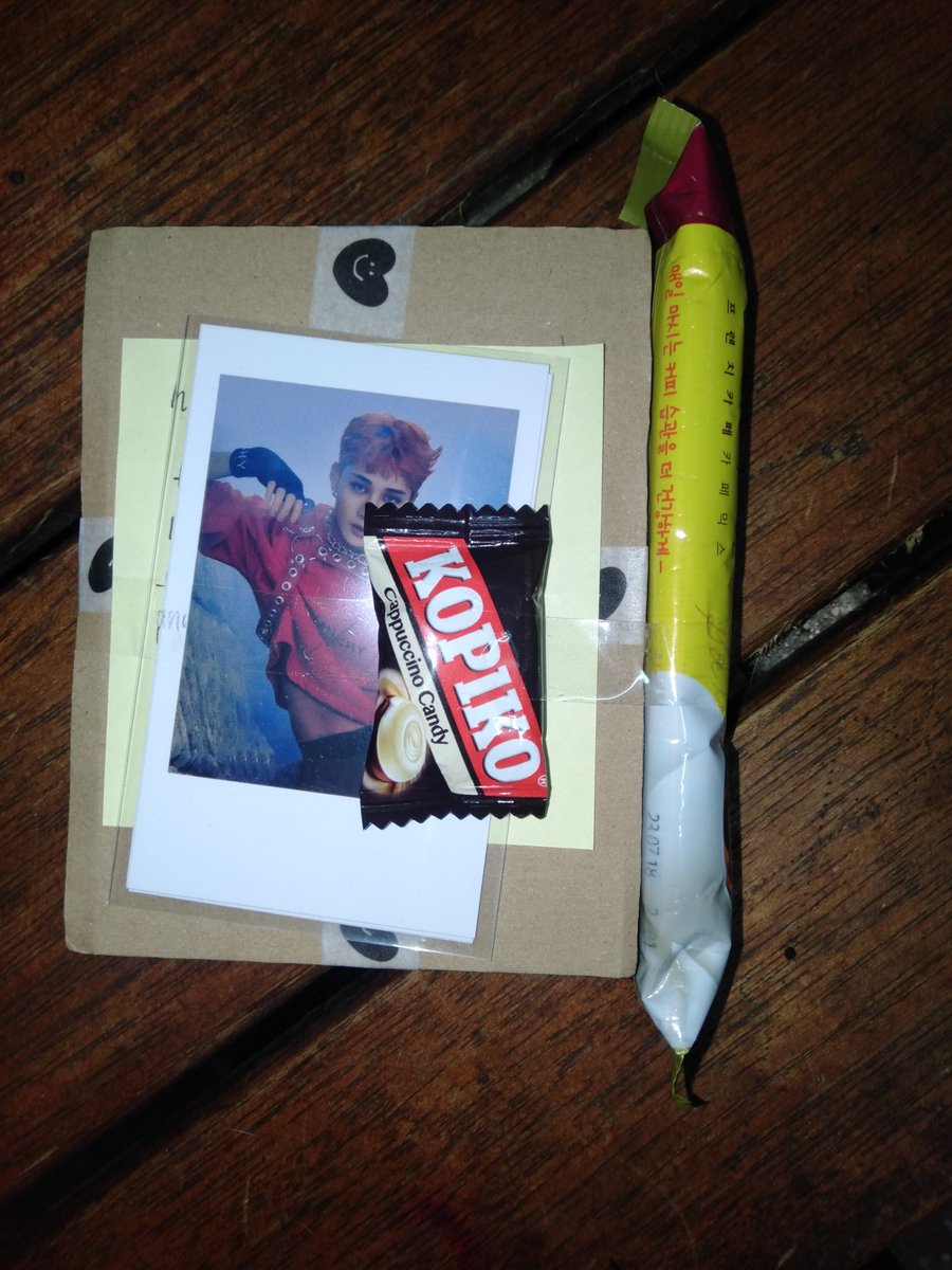 riocart's tweet photo. 💌 — @wtbleebit #leebithauls

helo thank u so much for trusting me with lee know bonakid!! thank u coz nakuha ko na isa sa ang prio ko <333 and mabibigay ko on time ang gift na to sa friend ko huhu it arrived safely and napakabilis lang ❣️ https://t.co/JZF05vqJrm