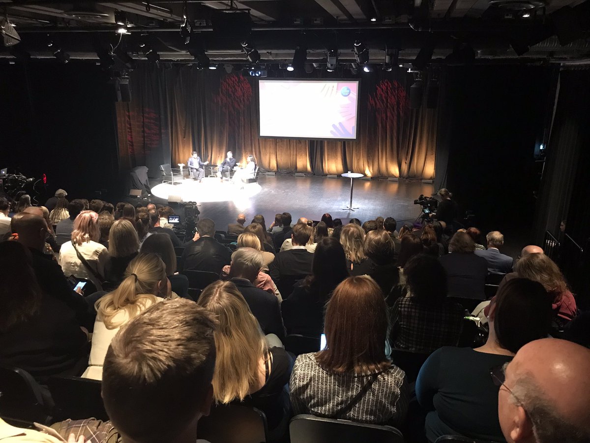 Härligt ändå att vara i ett publikhav igen! På konferens om #demokrati100, med massor av intressanta deltagare och perspektiv,under ledning av kloka <a href="/parisaamiri/">Parisa Amiri</a>