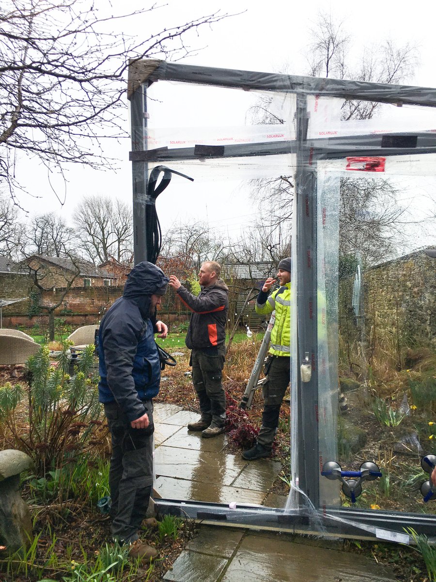 glassinmotion's tweet photo. Fantastic #Solarlux aluminium #glassextension. The lads were out in all weather, thanks for the hard work! Fully insulated, #tripleglazed, underfloor heating, #bifolddoors right across the front to open up in the summer... this is designed for use all year round🌞❄️ https://t.co/AW5k5Bo7jS