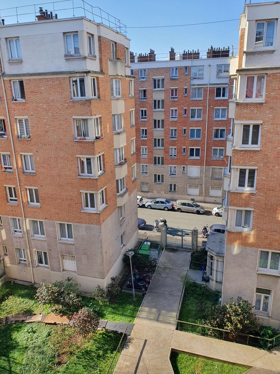 AVillemardA's tweet image. Nous sommes très heureux d&apos;avoir été retenus pour remettre une offre avec Ateliers Lion associés (mandataire) par @Paris_Habitat.

Le projet concerne la #réhabilitation de 329 logements et la #requalification des espaces extérieurs des logements Porte d&apos;Aubervilliers à #Paris18.