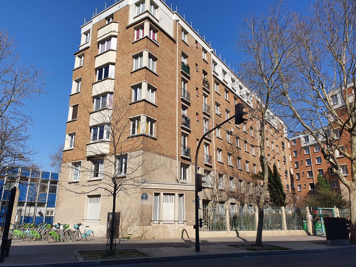 AVillemardA's tweet image. Nous sommes très heureux d&apos;avoir été retenus pour remettre une offre avec Ateliers Lion associés (mandataire) par @Paris_Habitat.

Le projet concerne la #réhabilitation de 329 logements et la #requalification des espaces extérieurs des logements Porte d&apos;Aubervilliers à #Paris18.