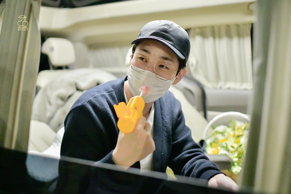yellowish_berry's tweet photo. 220315
캔디건이랑 잘어울려🍭
#딘딘 #dindin https://t.co/std42YWadD
