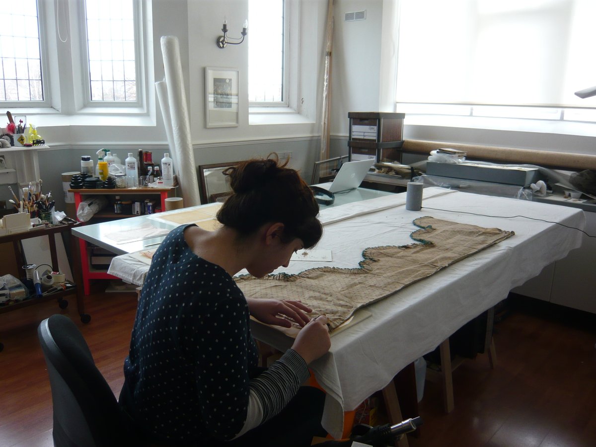 EmilyOConserve's tweet photo. Show us your #ConservationStudio
I have @PhedraKomodrom1 working with me today in my sunny studio in #Barry
Repairs being carried out on a paper valance, part of the Naples Bed hangings from @NTmountstewart
@ARA_PCG https://t.co/0piuepKrFa