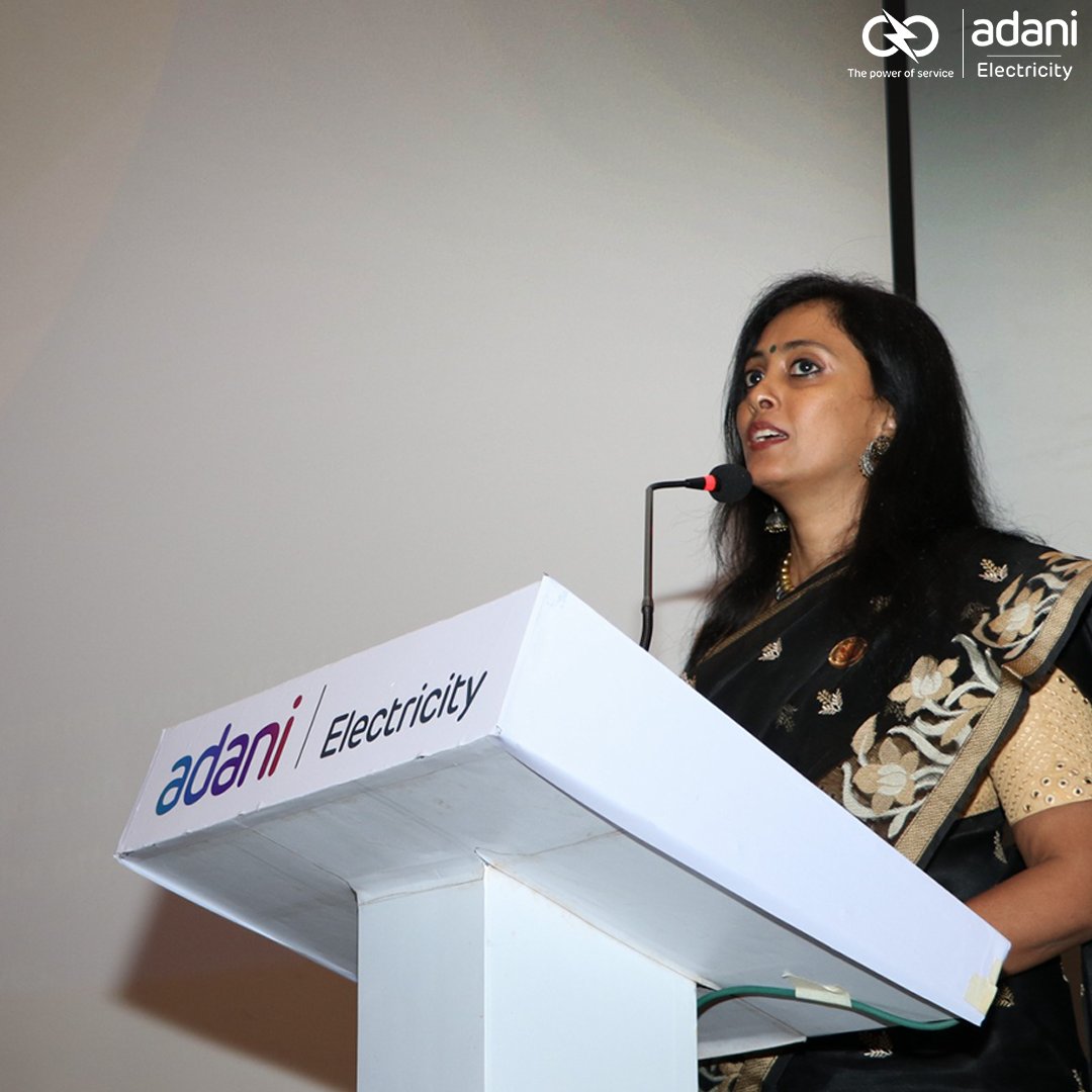 Adani_Elec_Mum's tweet photo. Dr. Priti Adani, Chairperson, Adani Foundation &amp; Mr. Kandarp Patel, MD, AEML launched the Jeevan Amrut Program.
As an organization rooted in community service and care, this organ donation initiative allows us to give back to our community &amp; save lives. (1/2)
 #OrganDonation https://t.co/dgZ9RXJ286