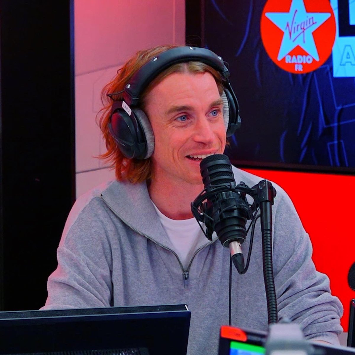 Le nouvel épisode du LAB est en ligne ! Avec @benmazue en mini-concert et interview 🙏
Merci pour ces moments de partage et de musique. 

Le LAB VIRGIN RADIO, le podcast audio, dispo sur toute les plateformes et sur l’appli virgin radio. 
#benmazue #interview #music #lelabvr