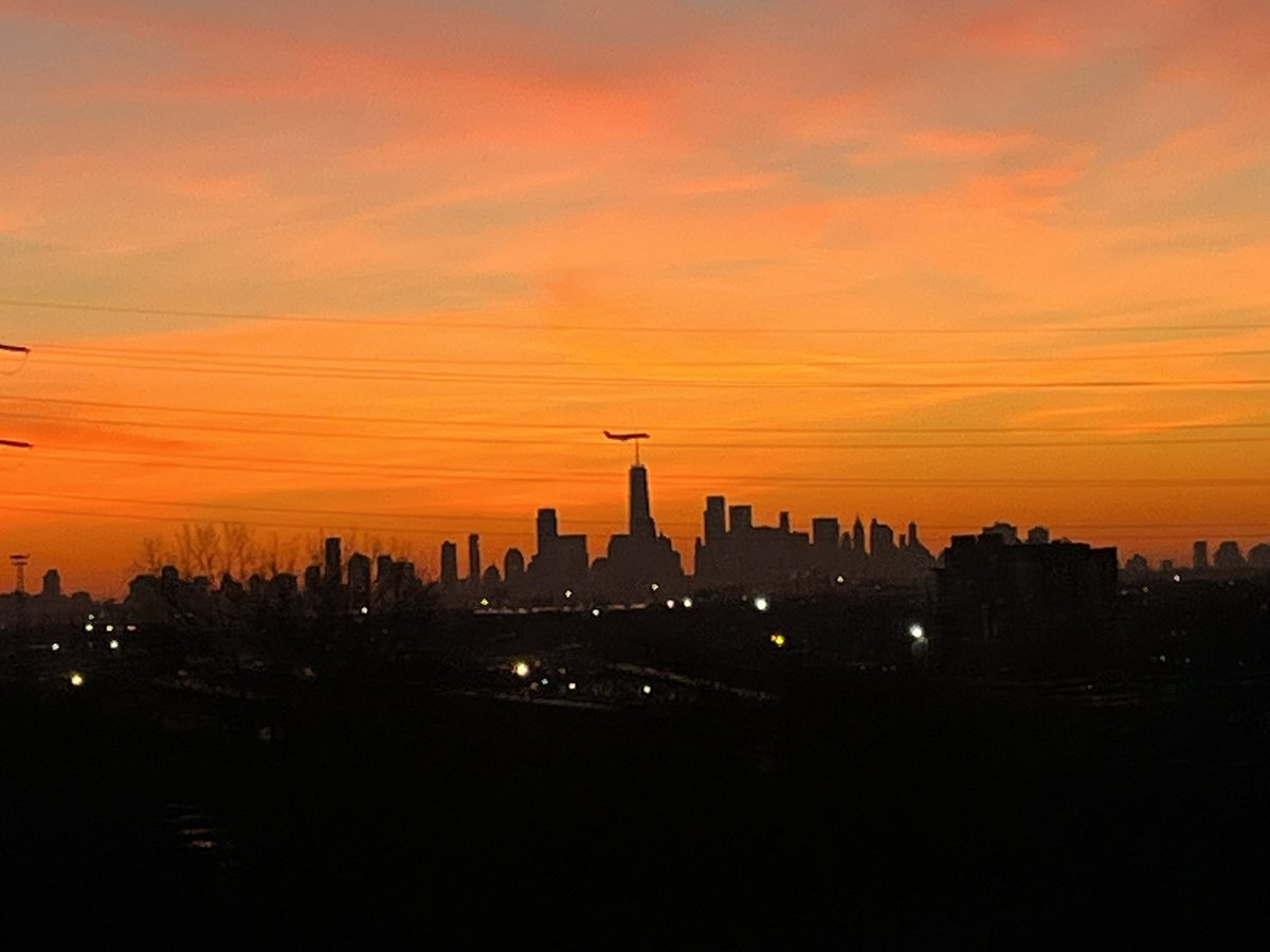 Tuesday morning sunrise over NYC from Newark New Jersey… see the Incoming plane to Newark airport!! <a href="/EricaGrowCei/">Erica Grow Cei</a> <a href="/StephanieAbrams/">Stephanie Abrams</a> <a href="/JimCantore/">Jim Cantore</a> <a href="/JenCarfagno/">Jen Carfagno</a> <a href="/nynjpaweather/">NY NJ PA Weather</a> <a href="/JamesGWeather/">James Gregorio</a> <a href="/JGodynick/">Justin Godynick NBC10</a> <a href="/SamChampion/">Sam Champion</a> <a href="/TheMariaLaRosa/">Maria LaRosa</a>