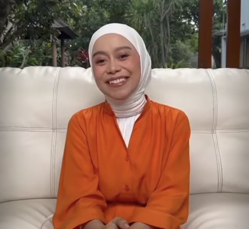 NNgatli's tweet photo. Ok today the day gaisss yukkk shopping bareng leslar di #LeslardiShopee..Don't forget ya https://t.co/jhVr5xzTqG