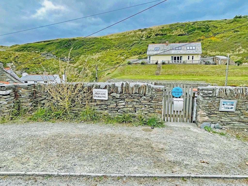 LillicrapChilco's tweet photo. Price £375,000
Sensationally positioned within the heart of Trebarwith village, less than 50 metres from the head of the beach.
Link https://t.co/VgXj4v0qBd https://t.co/vJtkkPdfWj