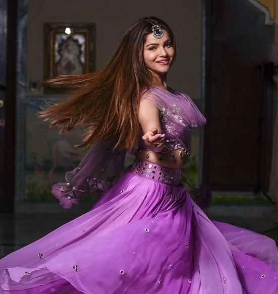 Rohit553536's tweet photo. Boss lady 😍 Rubina

#RubinaDilaik #RubiHolics https://t.co/k7WJ9up7kN