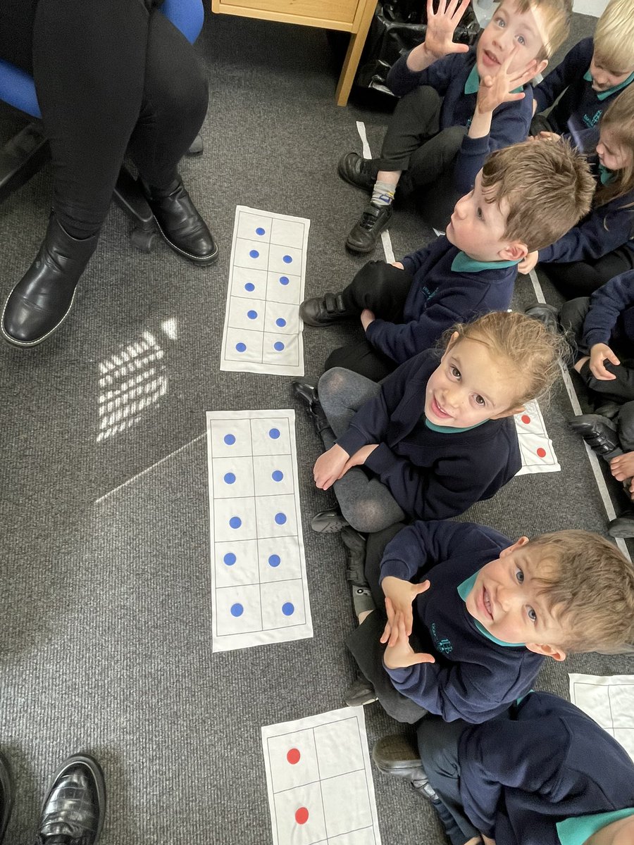 BoughtonHeath's tweet photo. Reception are using 10 frames #numeracy #countcarefully #teamwork https://t.co/XlXvOz0di6